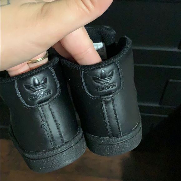 Adidas - Picture 5 of 5